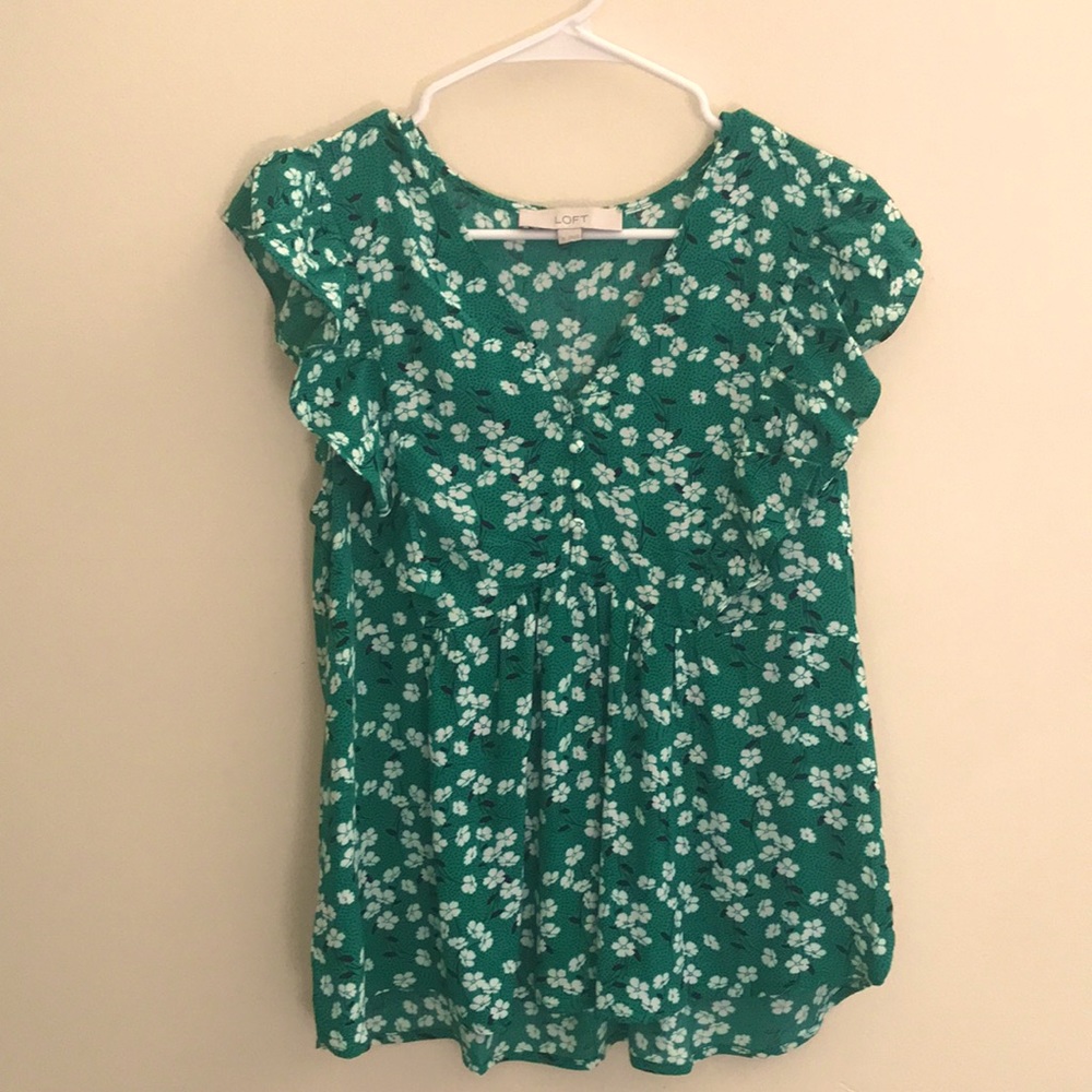 LOFT EUC flutter sleeve top xs